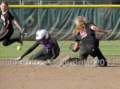 Thumbnail 2 in Foothill vs. Shasta (Shasta Tournament) photogallery.