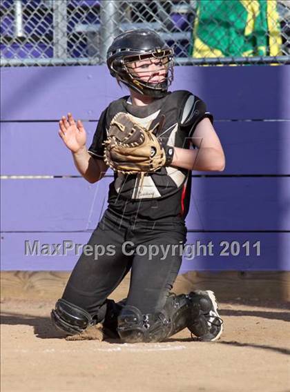 Thumbnail 3 in Foothill vs. Shasta (Shasta Tournament) photogallery.