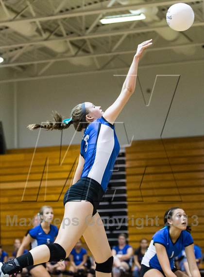 Thumbnail 3 in Newsome @ Riverview photogallery.