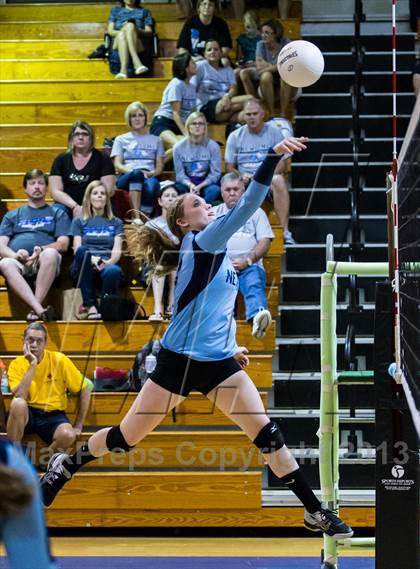 Thumbnail 3 in Newsome @ Riverview photogallery.