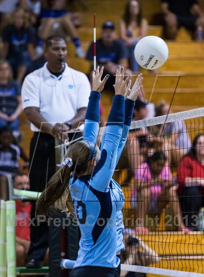 Thumbnail 2 in Newsome @ Riverview photogallery.