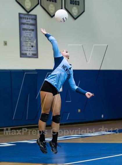 Thumbnail 2 in Newsome @ Riverview photogallery.