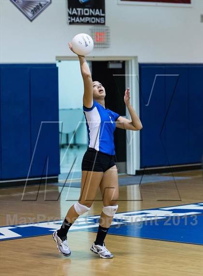 Thumbnail 1 in Newsome @ Riverview photogallery.