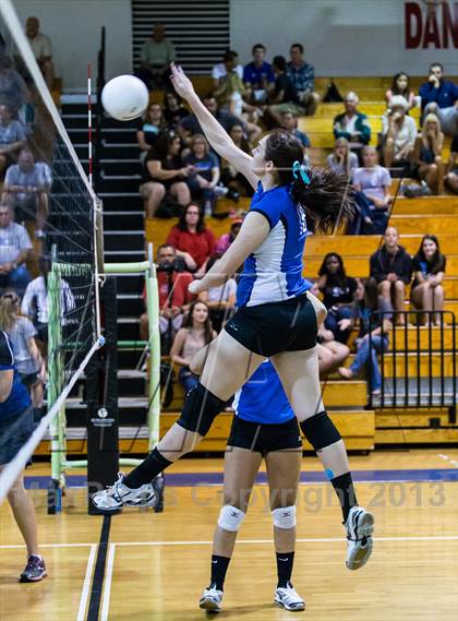 Thumbnail 3 in Newsome @ Riverview photogallery.