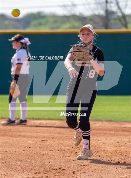 Thumbnail 3 in Churchill vs Clark photogallery.