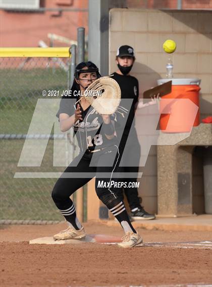 Thumbnail 2 in Churchill vs Clark photogallery.