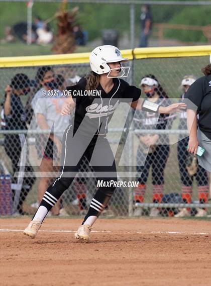 Thumbnail 3 in Churchill vs Clark photogallery.