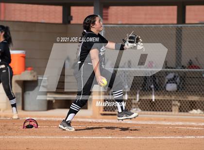 Thumbnail 3 in Churchill vs Clark photogallery.