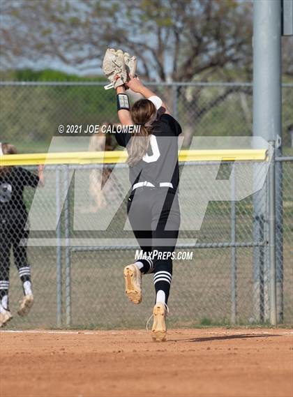 Thumbnail 3 in Churchill vs Clark photogallery.