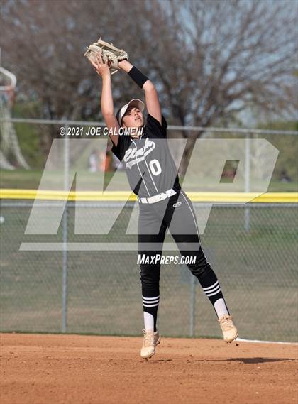 Thumbnail 3 in Churchill vs Clark photogallery.