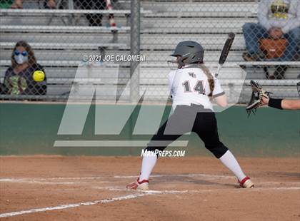 Thumbnail 2 in Churchill vs Clark photogallery.