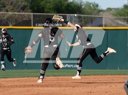 Thumbnail 2 in Churchill vs Clark photogallery.
