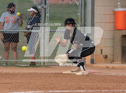 Thumbnail 3 in Churchill vs Clark photogallery.