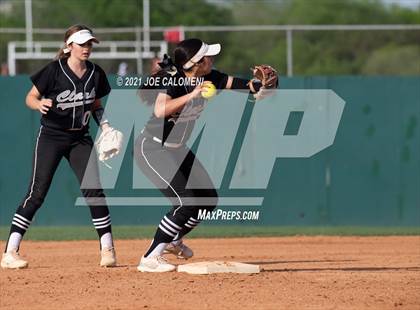 Thumbnail 3 in Churchill vs Clark photogallery.