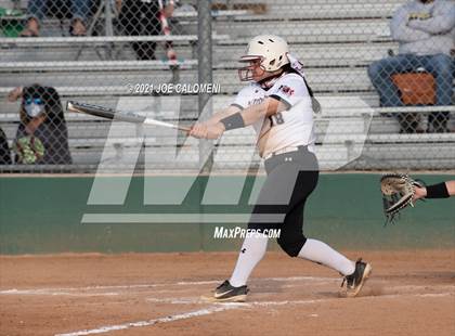 Thumbnail 3 in Churchill vs Clark photogallery.