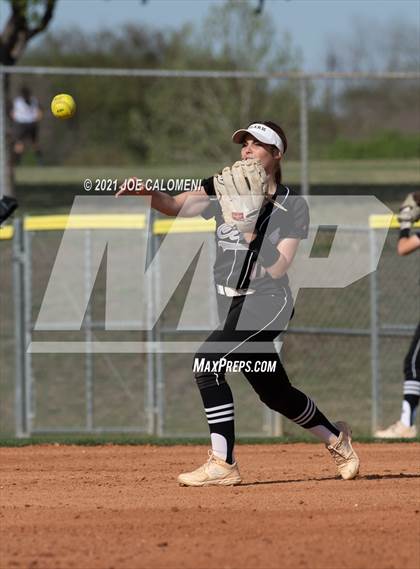 Thumbnail 3 in Churchill vs Clark photogallery.
