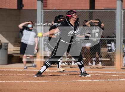Thumbnail 3 in Churchill vs Clark photogallery.