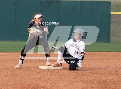 Thumbnail 3 in Churchill vs Clark photogallery.