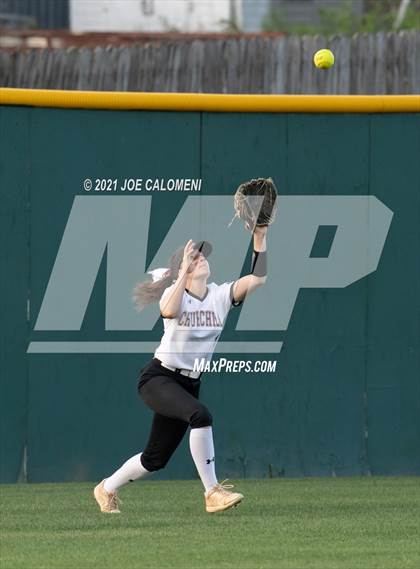 Thumbnail 3 in Churchill vs Clark photogallery.