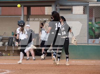 Thumbnail 2 in Churchill vs Clark photogallery.