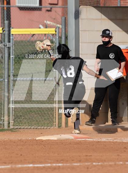 Thumbnail 2 in Churchill vs Clark photogallery.