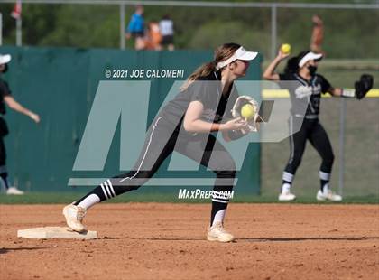 Thumbnail 1 in Churchill vs Clark photogallery.
