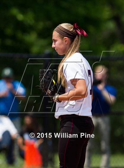 Thumbnail 3 in Kingston vs.  Roosevelt (Section 9 Class AA Final) photogallery.