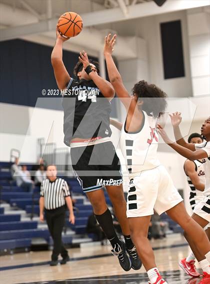 Thumbnail 3 in Villa Park vs. Etiwanda (North OC Championship) photogallery.