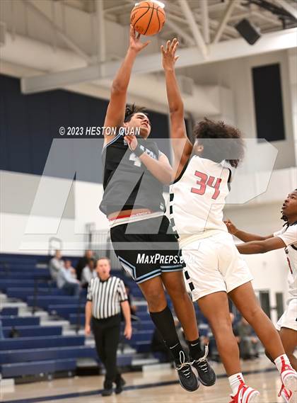 Thumbnail 1 in Villa Park vs. Etiwanda (North OC Championship) photogallery.