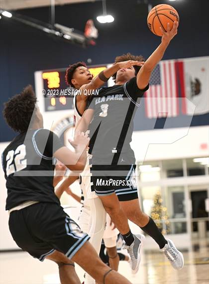 Thumbnail 3 in Villa Park vs. Etiwanda (North OC Championship) photogallery.