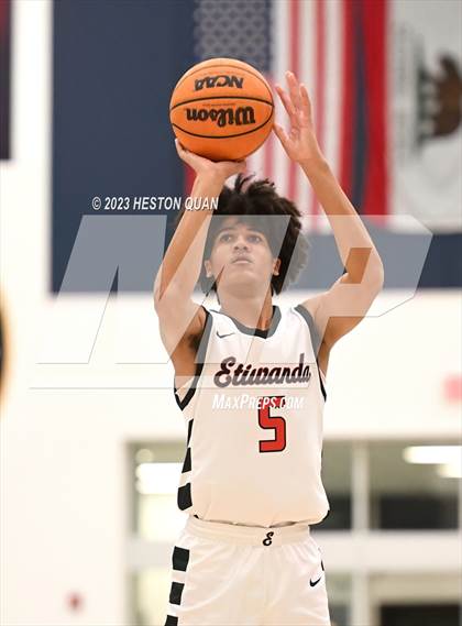 Thumbnail 3 in Villa Park vs. Etiwanda (North OC Championship) photogallery.