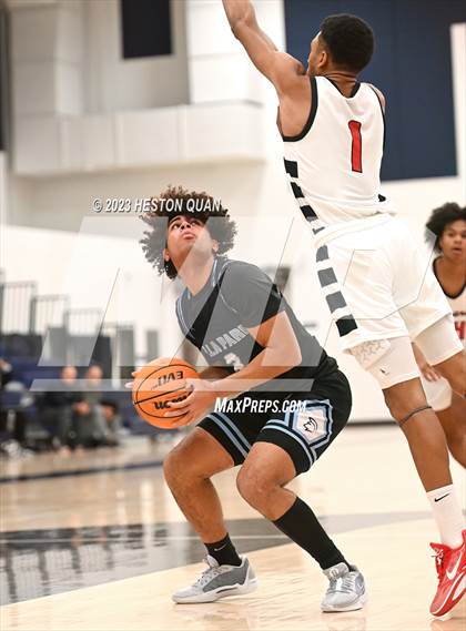 Thumbnail 2 in Villa Park vs. Etiwanda (North OC Championship) photogallery.
