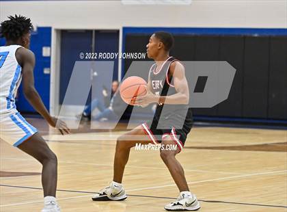 Thumbnail 3 in Sam Rayburn vs Terry (McDonald's Texas Invitational) photogallery.