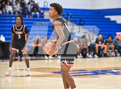 Thumbnail 2 in Sam Rayburn vs Terry (McDonald's Texas Invitational) photogallery.