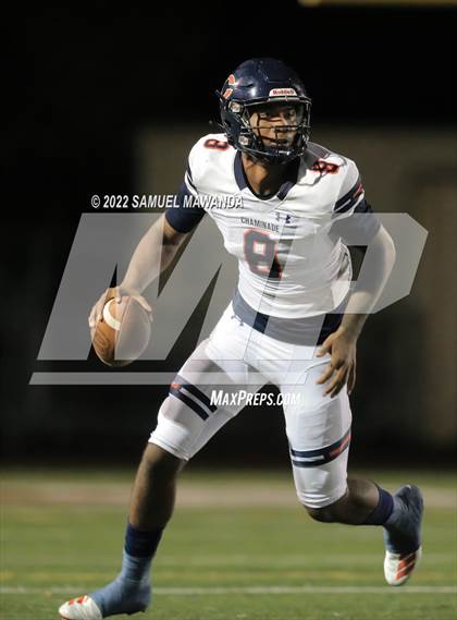 Thumbnail 2 in Chaminade @ Crespi photogallery.