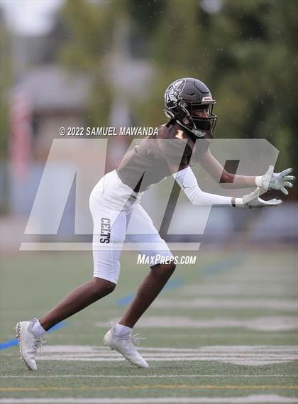 Thumbnail 3 in Chaminade @ Crespi photogallery.