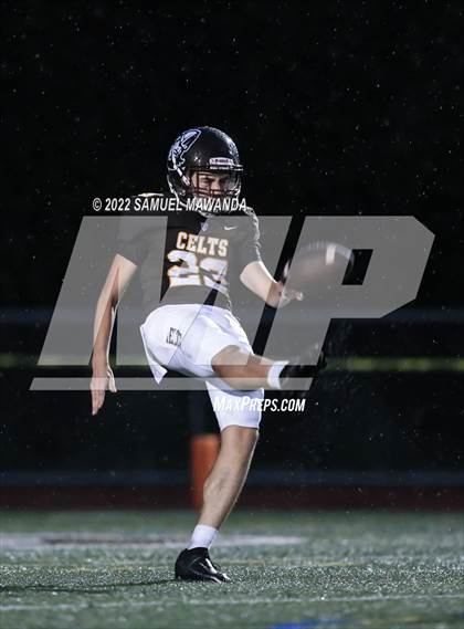Thumbnail 1 in Chaminade @ Crespi photogallery.