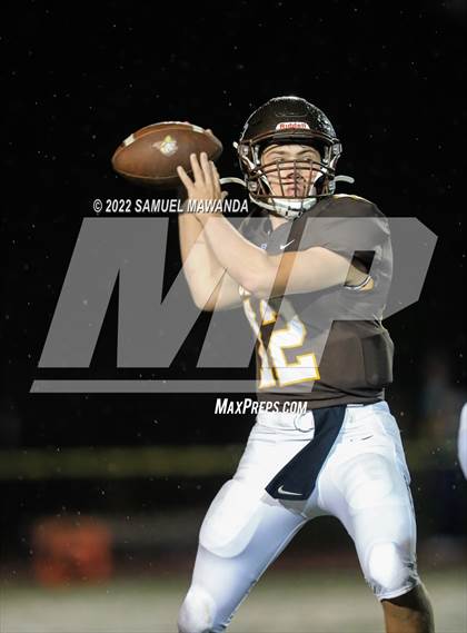 Thumbnail 3 in Chaminade @ Crespi photogallery.