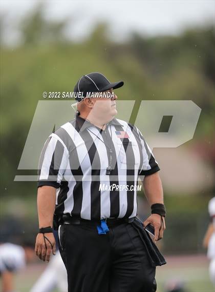 Thumbnail 2 in Chaminade @ Crespi photogallery.