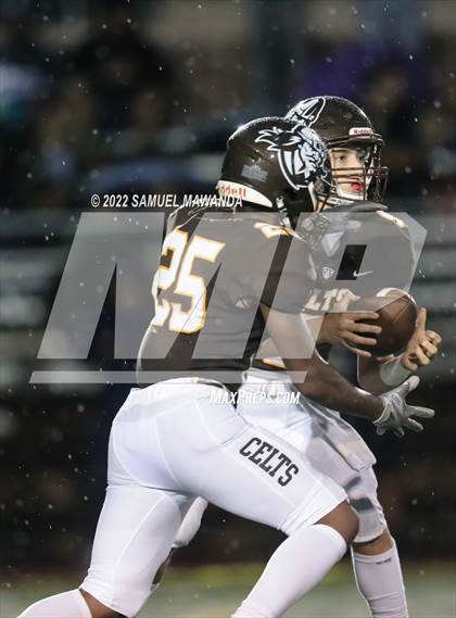 Thumbnail 2 in Chaminade @ Crespi photogallery.