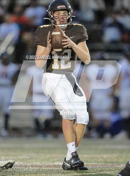 Thumbnail 1 in Chaminade @ Crespi photogallery.
