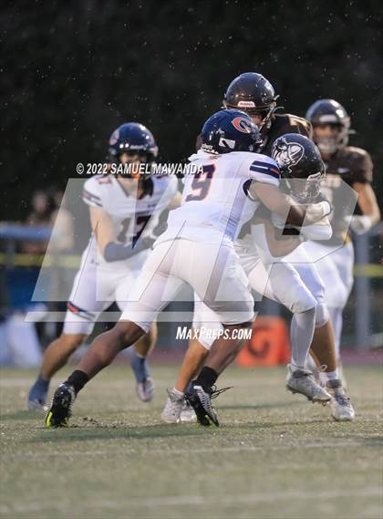 Thumbnail 2 in Chaminade @ Crespi photogallery.