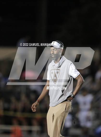 Thumbnail 2 in Chaminade @ Crespi photogallery.