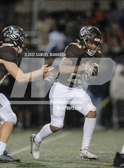 Thumbnail 2 in Chaminade @ Crespi photogallery.