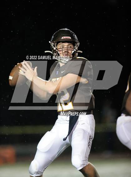 Thumbnail 2 in Chaminade @ Crespi photogallery.