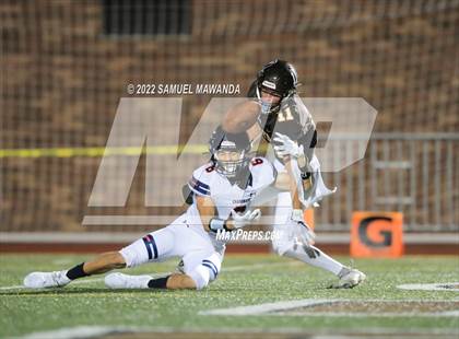 Thumbnail 1 in Chaminade @ Crespi photogallery.