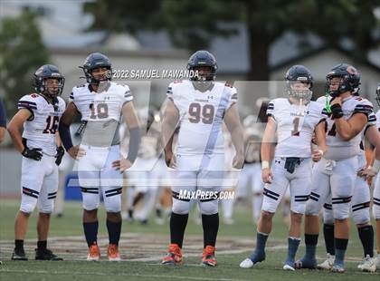 Thumbnail 2 in Chaminade @ Crespi photogallery.