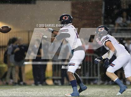 Thumbnail 1 in Chaminade @ Crespi photogallery.