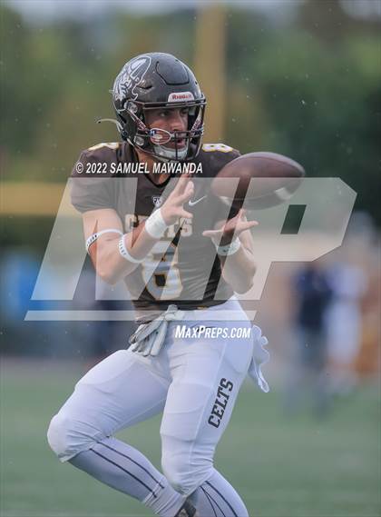 Thumbnail 1 in Chaminade @ Crespi photogallery.