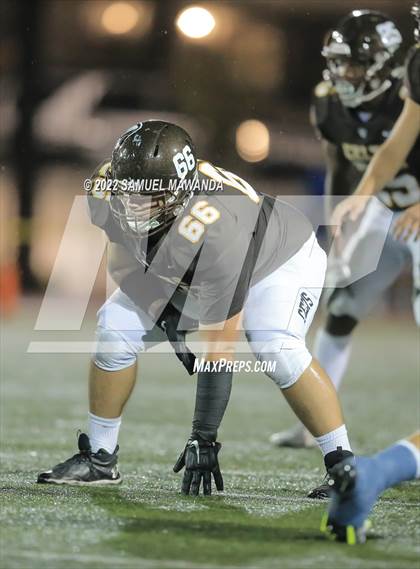 Thumbnail 2 in Chaminade @ Crespi photogallery.